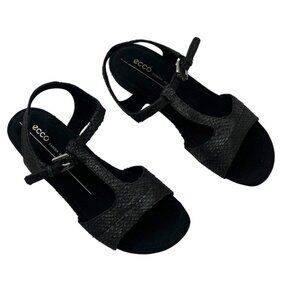 Ecco Black Scale Print Leather T-Strap Touch 25 Sandals EU 36 US 5